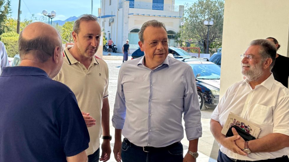 Επίσκεψη του προέδρου του ΣΥΡΙΖΑ-ΠΣ, Σωκράτη Φάμελλου στο Κέντρο Υγείας Αίγινας